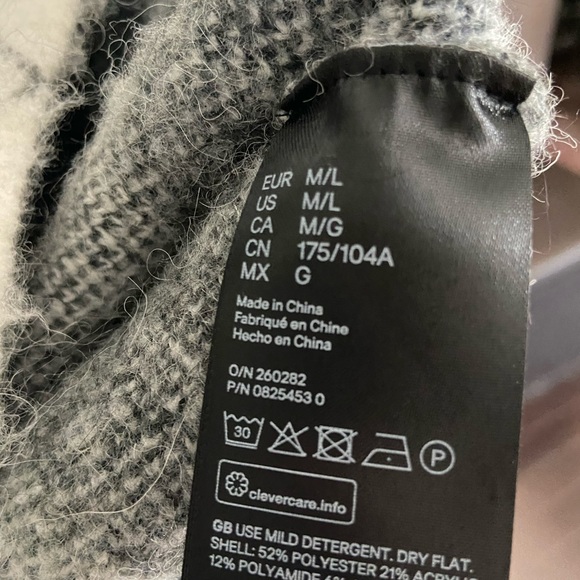 Pringle of Scotland x H&M Argyle Knit Sweater - Picture 2 of 4